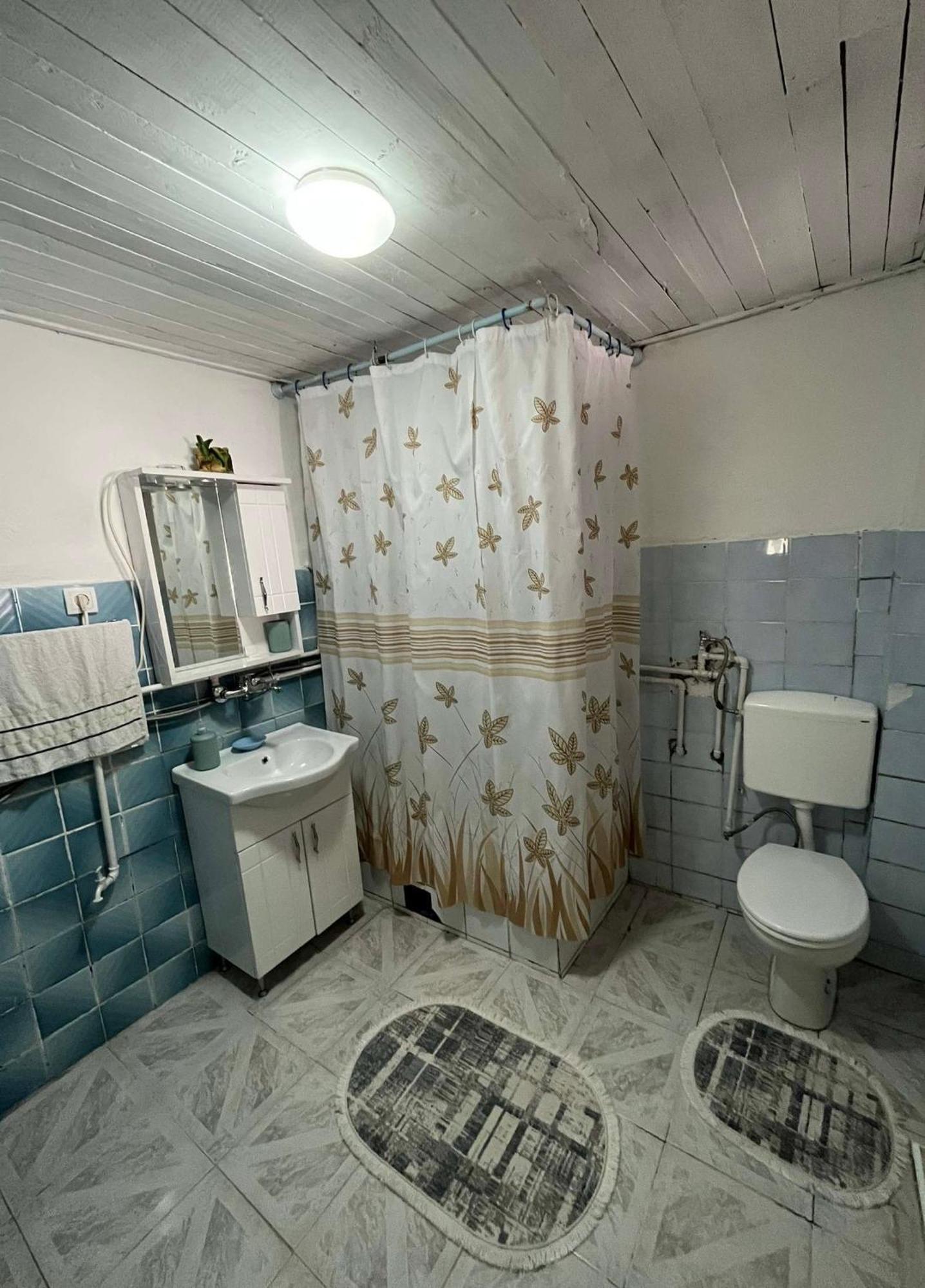 Guest House Guri Vusanje Exterior photo