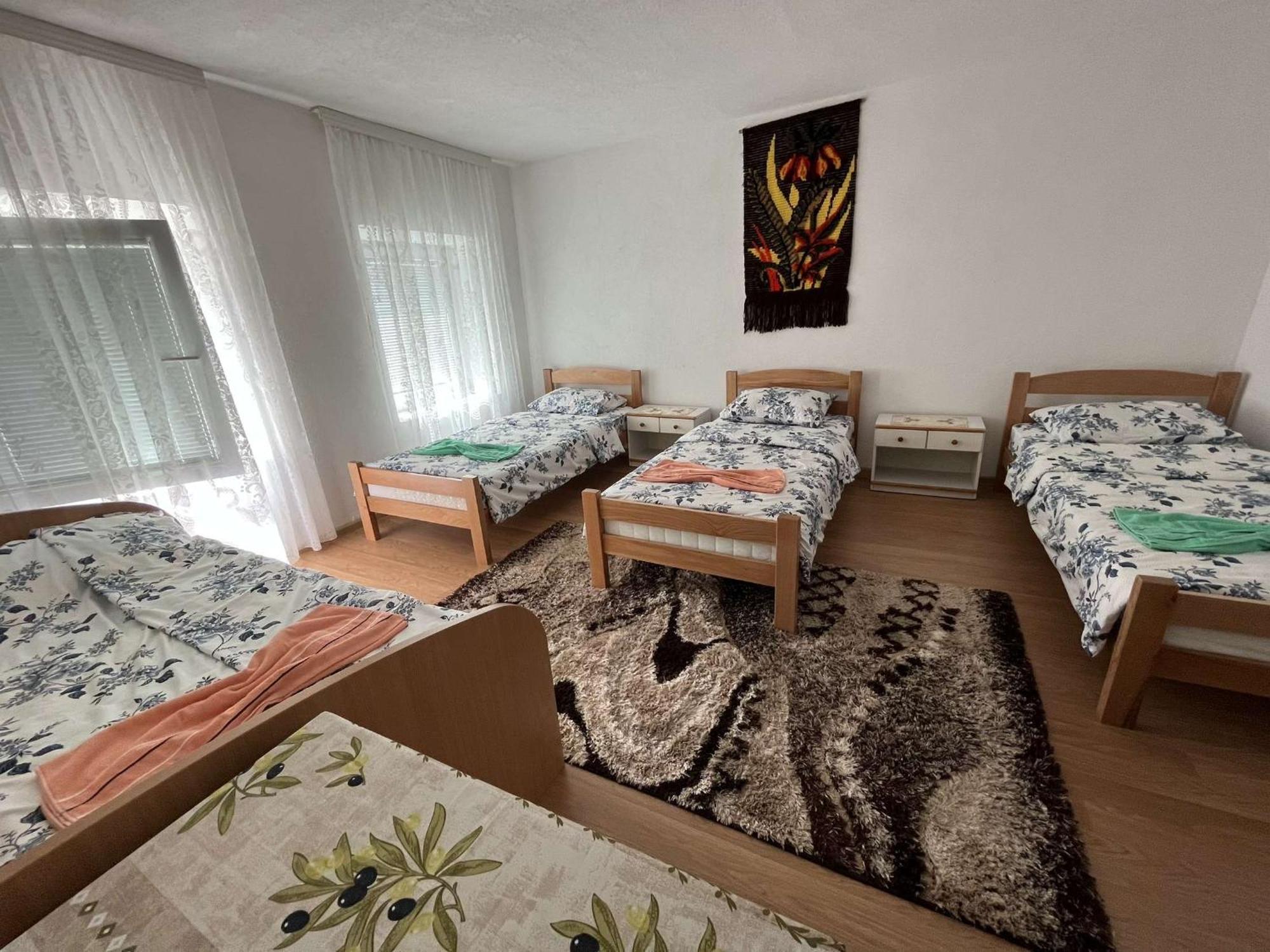 Guest House Guri Vusanje Exterior photo